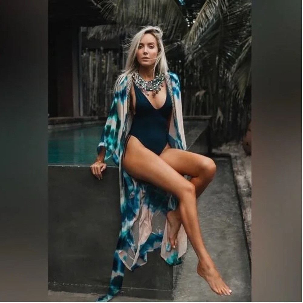 Suki So Goddess Sheer Tie Dye Gold Metallic Accent Kimono in Ocean One Size